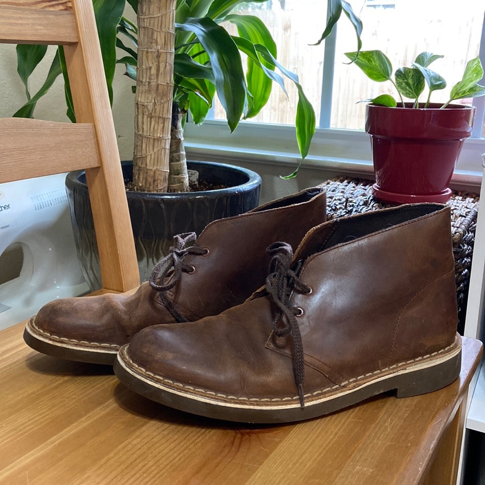 GUC Clark’s Chukkah Boot Men’s Size 8